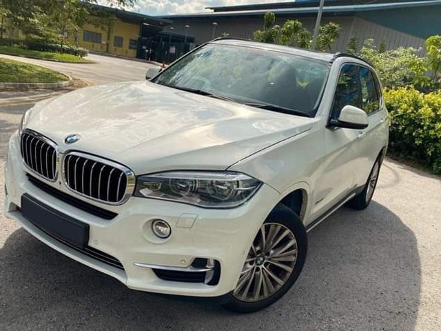 Self Drive BMW X5 for hire in Nairobi interior